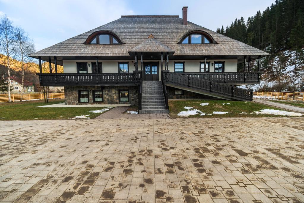 Pensiunea La Moara Fundu Moldovei Exterior photo